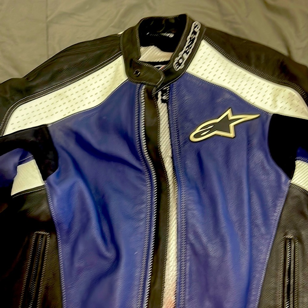 Alpinestars Motorcycle Jacket zip to pants to make full suit
